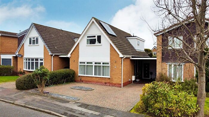 3 Bedroom Detached House For Sale In Leconfield Road, Loughborough, LE11