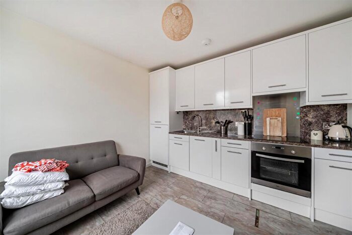 1 Bedroom Apartment For Sale In Court Ash, Yeovil, BA20