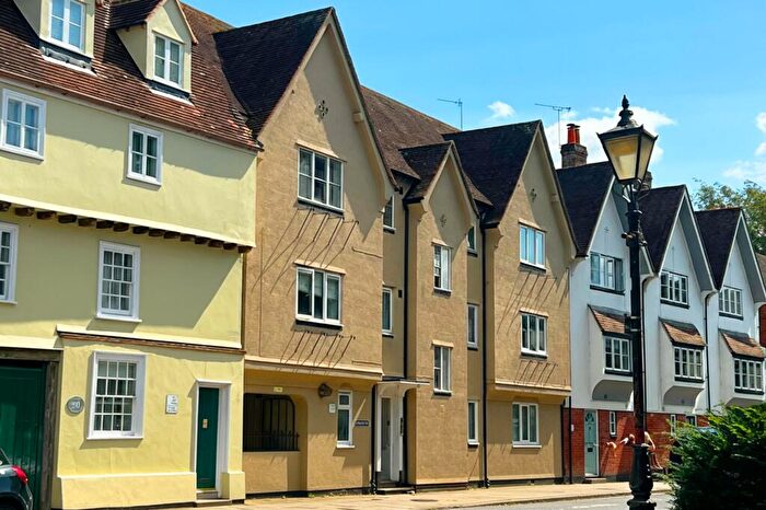 1 Bedroom Flat To Rent In West St. Helen Street, Abingdon, OX14