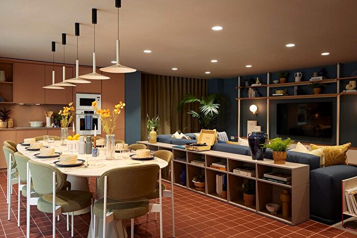Apartment To Rent In Candleriggs, Trongate, Glasgow, G1
