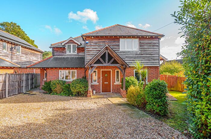 4 Bedroom Detached House For Sale In Romsey Road, West Wellow, Romsey, Hampshire, SO51