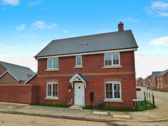 3 Bedroom Detached House To Rent In Pippin Place, Bishopton, Stratford-upon-Avon, CV37