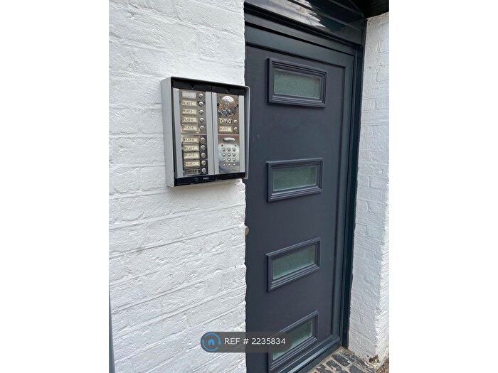 1 Bedroom Flat To Rent In Holywell House, London, E11