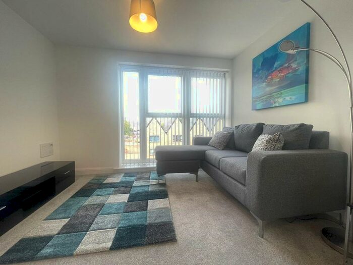 2 Bedroom Flat To Rent In Belgrave Middleway, Birmingham, B5