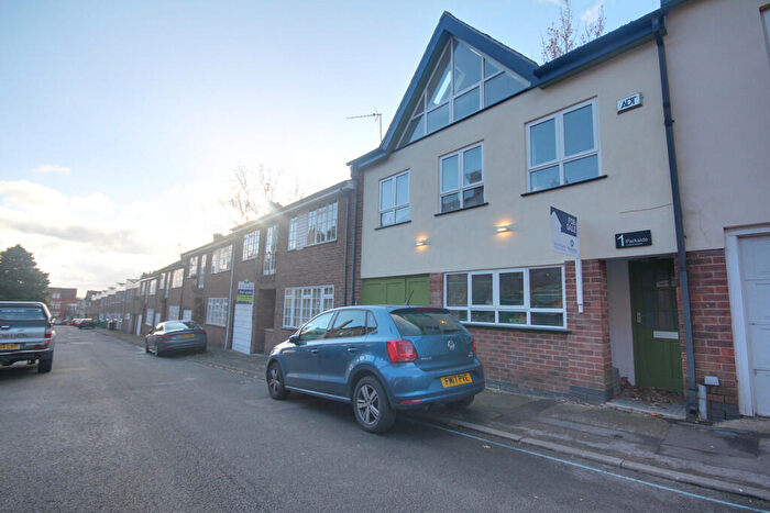 2 Bedroom Town House To Rent In Parkside, Lenton Avenue, Nottingham, NG7