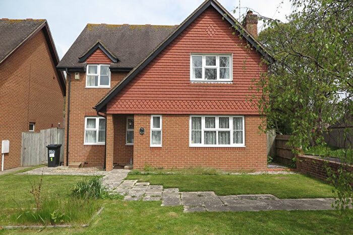 4 Bedroom Detached House For Sale In Kites Nest Walk, Bexhill-On-Sea, TN39