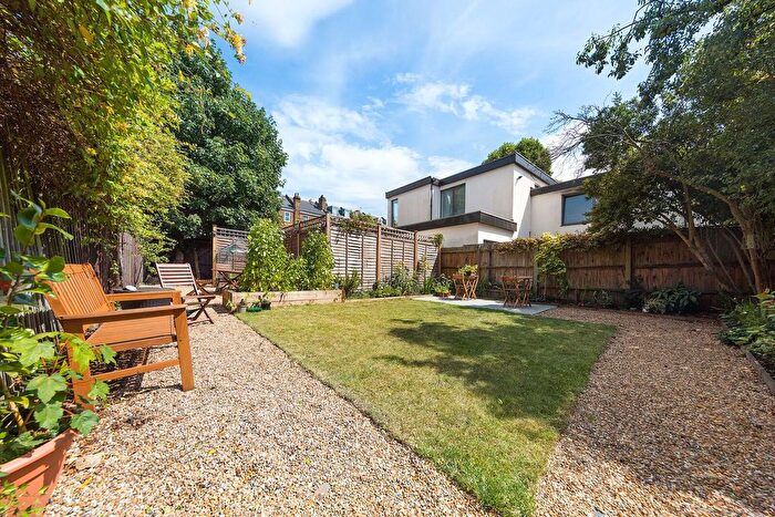 1 Bedroom Flat To Rent In Oakhill Road, Putney, London, SW15