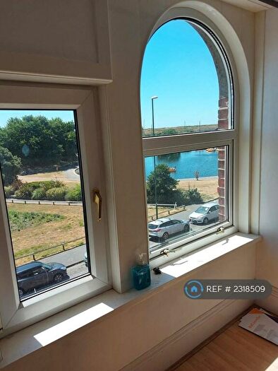 1 Bedroom Flat To Rent In South Terrace, Littlehampton, BN17