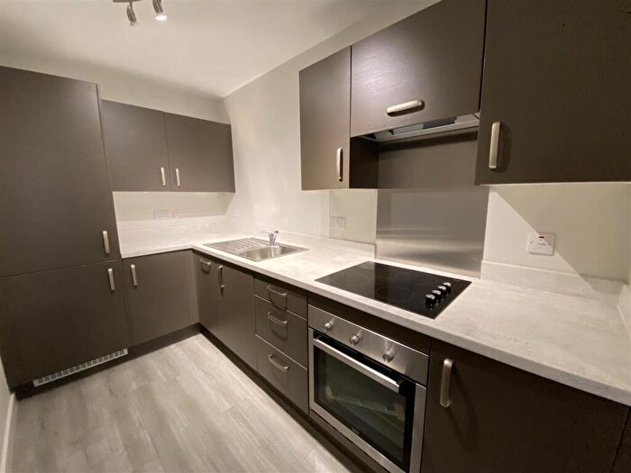 2 Bedroom Apartment To Rent In Adelphi Wharf, Adelphi Street, M3