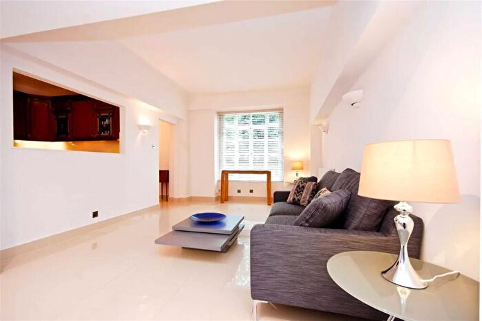 1 Bedroom Flat To Rent In Grove End Road, London, NW8