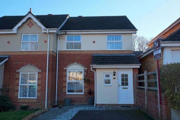 3 Bedroom Semi-Detached House To Rent In Rattigan Gardens, Whiteley, PO15