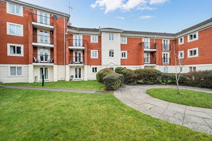 2 Bedroom Flat For Sale In East Reading / University Area, Berkshire, RG1