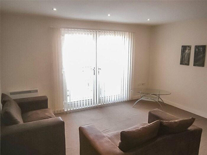 2 Bedroom Flat To Rent In The Pulse, Manchester Street, Old Trafford, Manchester, M16
