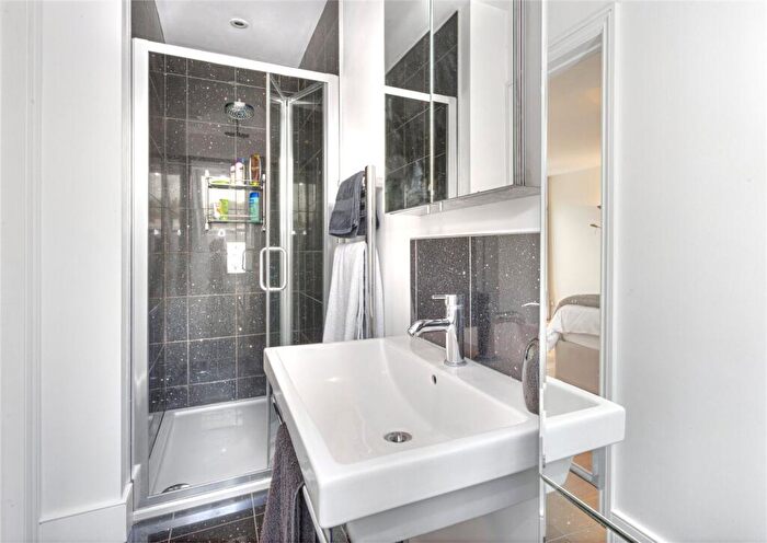 5 Bedroom Semi-Detached House To Rent In Highdown Road, Hove, BN3