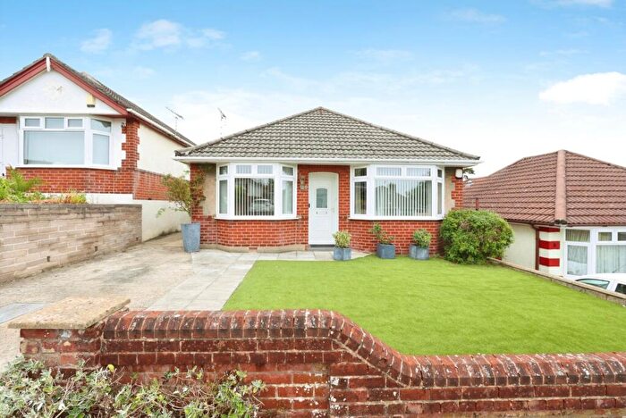 3 Bedroom Bungalow For Sale In Shirley Road, Poole, Dorset, BH12