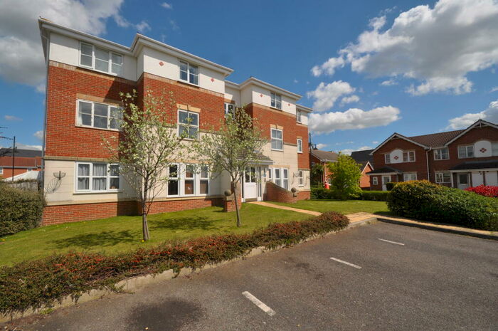 2 Bedroom Apartment To Rent In Cheldoc Rise, St Mary's Island, ME4