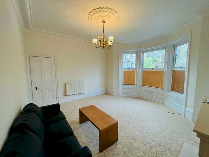 1 Bedroom Apartment To Rent In Heath Hall, Savile Park, Halifax, HX1