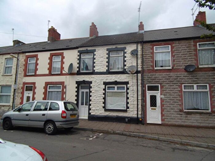 2 Bedroom Flat To Rent In Pearl Street, Splott, Cardiff, CF24