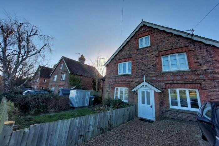 1 Bedroom Flat To Rent In Lewes Road, Lewes, BN8