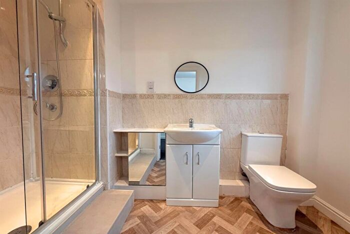 3 Bedroom Terraced House For Sale In Riding Close, Sale, M33