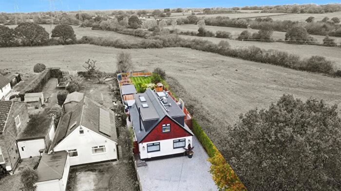 4 Bedroom Detached House For Sale In Howe Green, Chelmsford, CM2