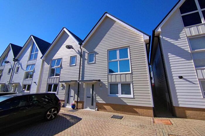 2 Bedroom Semi-Detached House To Rent In Trinity Drive, Folkestone, Kent, CT19