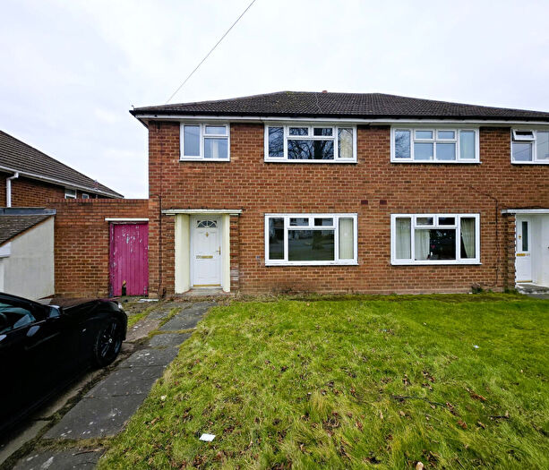 3 Bedroom Semi-Detached House To Rent In Huntingtree Road, Halesowen, West Midlands, B63
