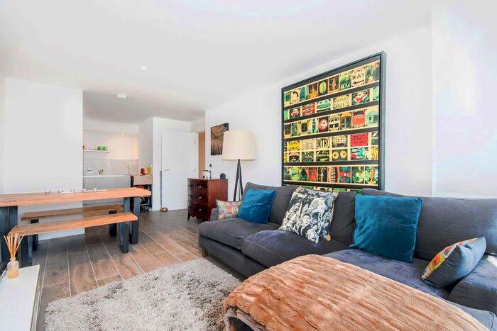 1 Bedroom Flat To Rent In Wolverton Gardens, London, W6