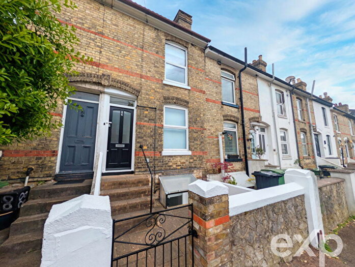 3 Bedroom Terraced House For Sale In Bower Street, Maidstone, ME16