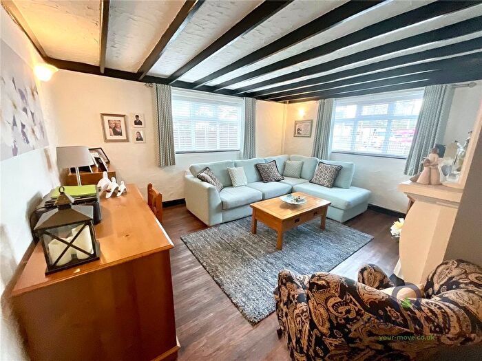 2 Bedroom End Terrace House For Sale In Golden Cross Lane, Catshill, Bromsgrove, Worcestershire, B61