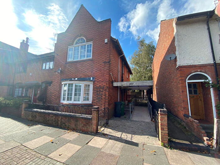 3 Bedroom End Of Terrace House For Sale In Fosse Road South, Leicester, LE3