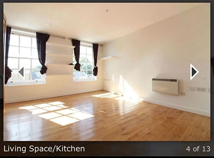 2 Bedroom Flat To Rent In Stoke Newington, London, N16
