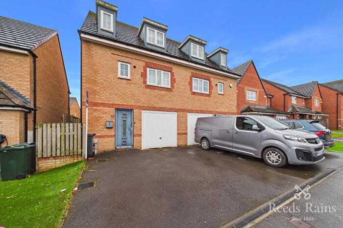 3 Bedroom Semi-Detached House For Sale In Bluebell Lane, Thurcroft, Rotherham, South Yorkshire, S66