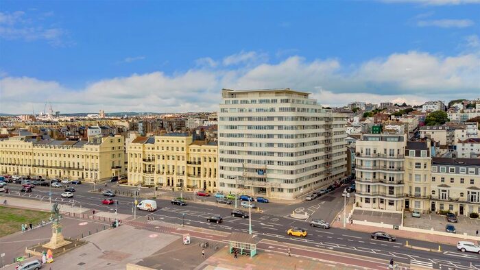 3 Bedroom Flat For Sale In Kings Road, Brighton, BN1