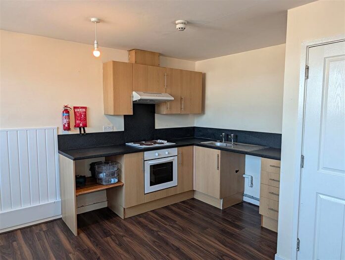 1 Bedroom Flat To Rent In Meyrick Street, Pembroke Dock, SA72