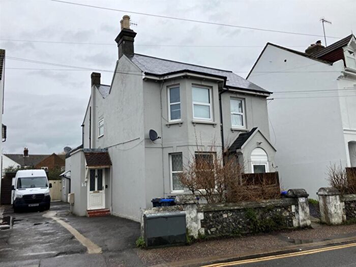 1 Bedroom Flat To Rent In Tarring Road, Worthing, West Sussex, BN11