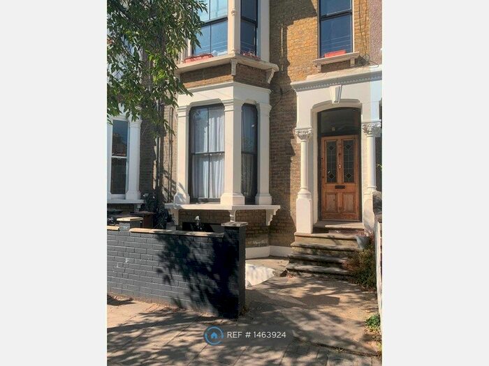 3 Bedroom Maisonette To Rent In Alconbury Road, London, E5