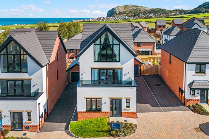 4 Bedroom Detached House For Sale In Nant Y Gamar Road, Llandudno, LL30