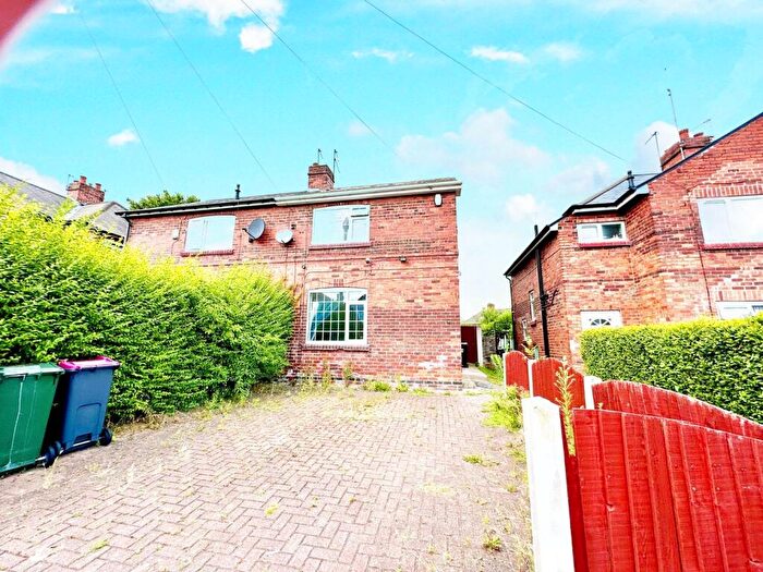 3 Bedroom Semi-Detached House To Rent In East Road, Rotherham, S65