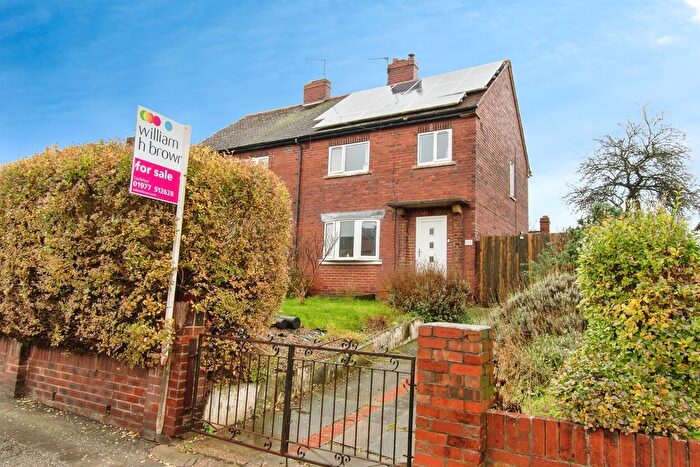 3 Bedroom Semi Detached House For Sale In Dalefield Road, Normanton, WF6