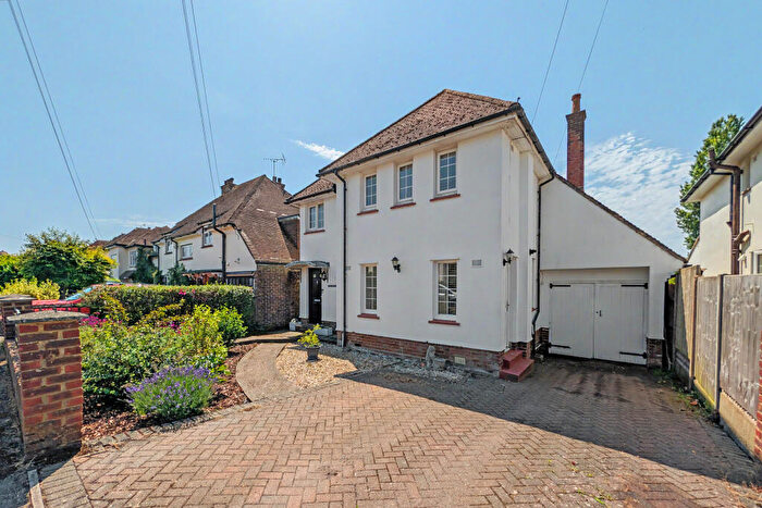 3 Bedroom Detached House For Sale In Bartholomew Close, Hythe, Kent, CT21