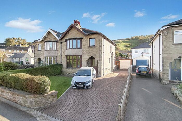 3 Bedroom Semi-Detached House For Sale In Grange Terrace, Eastburn, BD20