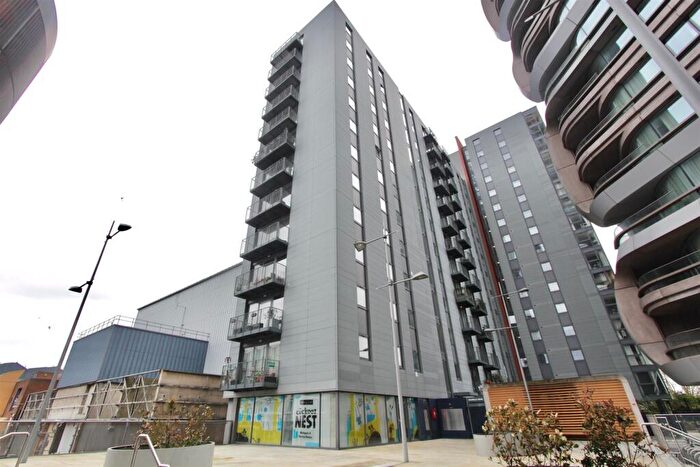 1 Bedroom Flat To Rent In Aquarelle House, Clerkenwell, EC1V