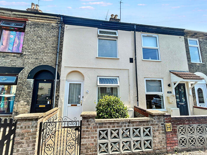2 Bedroom Terraced House For Sale In Bells Road, Gorleston, NR31