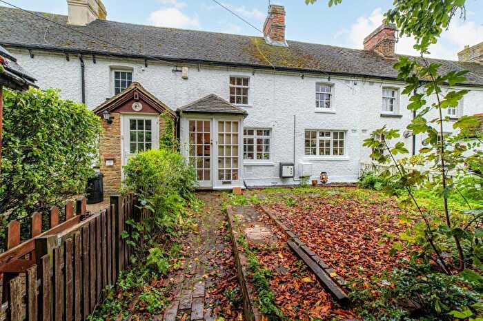 2 Bedroom House For Sale In Chapel Row, Herne Bay, CT6