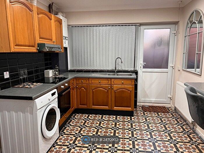 1 Bedroom Flat To Rent In Victoria Road, Nottingham, NG5