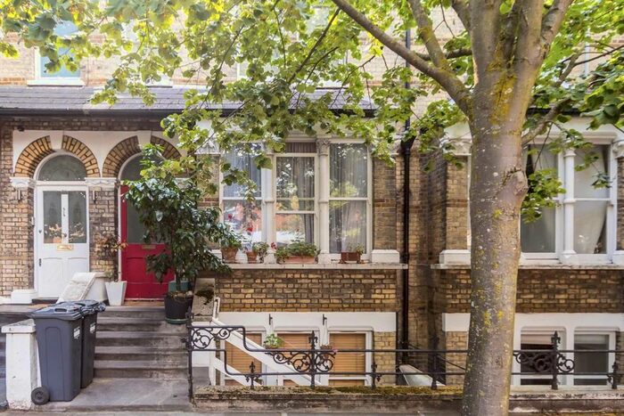 1 Bedroom Flat To Rent In Linden Gardens, London, W4