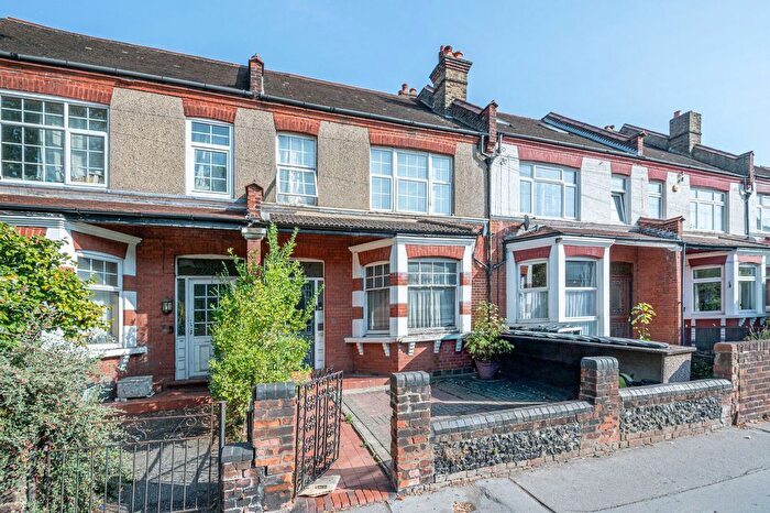 1 Bedroom Flat For Sale In Bingham Road, Croydon, CR0