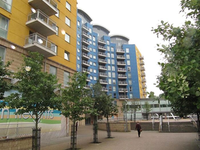 2 Bedroom Flat To Rent In Alencon Link, Basingstoke, RG21