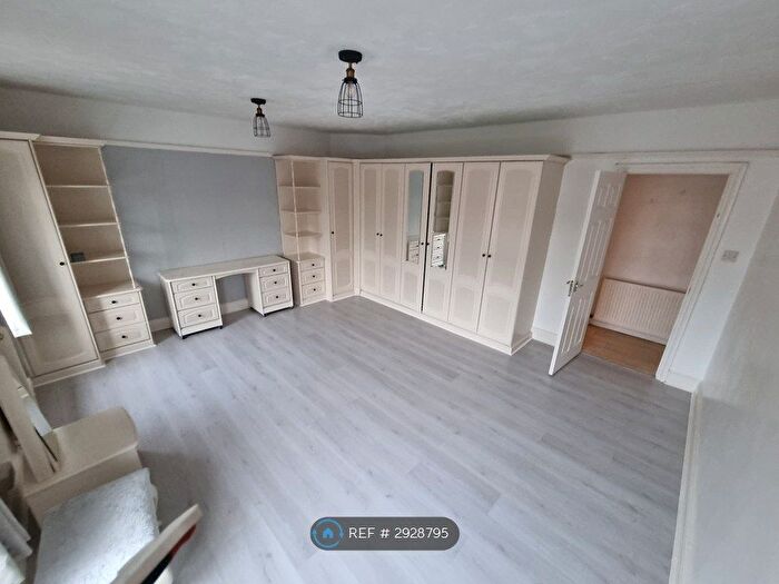 2 Bedroom Flat To Rent In Wath On Dearne, Rotherham, S63